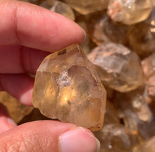 Charger l'image dans la galerie, Citrine brut 68