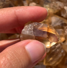 Charger l'image dans la galerie, Citrine brut 86