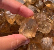 Charger l'image dans la galerie, Citrine brut 84