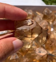 Charger l'image dans la galerie, Citrine brut 101
