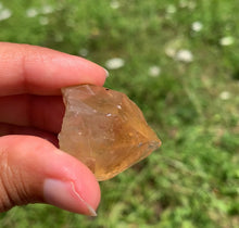 Charger l'image dans la galerie, Citrine brut 69