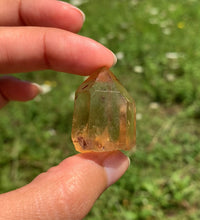 Charger l'image dans la galerie, VENDU Citrine brut 56