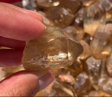 Charger l'image dans la galerie, Citrine brut 92