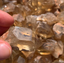 Charger l'image dans la galerie, Citrine brut 35