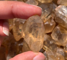 Charger l'image dans la galerie, Citrine brut 61