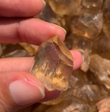 Charger l'image dans la galerie, Citrine brut 82