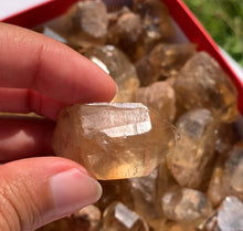 Charger l'image dans la galerie, Citrine brut 101