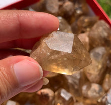 Charger l'image dans la galerie, Citrine brut 101