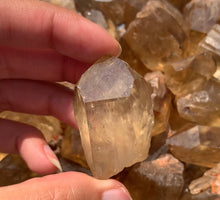 Charger l'image dans la galerie, Citrine brut 50