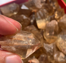 Charger l'image dans la galerie, Citrine brut 96