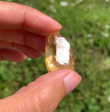 Charger l'image dans la galerie, Citrine brut 86