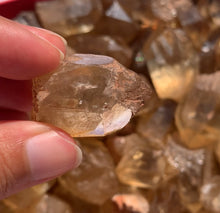 Charger l'image dans la galerie, Citrine brut 97