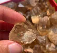 Charger l'image dans la galerie, Citrine brut 96