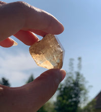 Charger l'image dans la galerie, Citrine brut 60