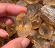 Charger l'image dans la galerie, Citrine brut 61