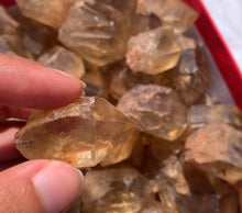 Charger l'image dans la galerie, Citrine brut 66