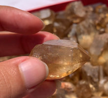 Charger l'image dans la galerie, Citrine brut 89