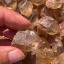 Charger l'image dans la galerie, Citrine brut 68