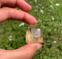 Charger l'image dans la galerie, Citrine brut 84