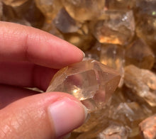 Charger l'image dans la galerie, Citrine brut 83