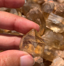 Charger l'image dans la galerie, Citrine brut 54