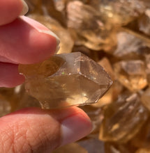 Charger l'image dans la galerie, Citrine brut 86