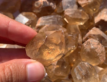 Charger l'image dans la galerie, Citrine brut 43