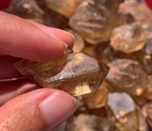 Charger l'image dans la galerie, Citrine brut 65