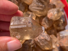 Charger l'image dans la galerie, Citrine brut 70