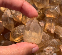 Charger l'image dans la galerie, Citrine brut 83