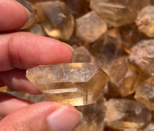 Charger l'image dans la galerie, Citrine brut 61