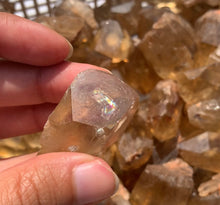 Charger l'image dans la galerie, Citrine brut 50