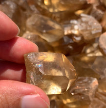 Charger l'image dans la galerie, Citrine brut 38