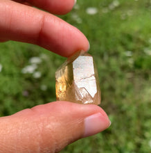 Charger l'image dans la galerie, Citrine brut 86