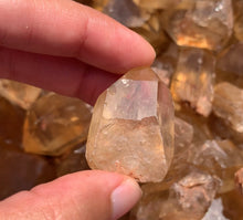 Charger l'image dans la galerie, Citrine brut 83