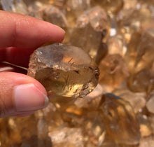Charger l'image dans la galerie, Citrine brut 102