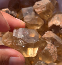 Charger l'image dans la galerie, Citrine brut 43