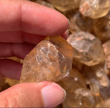 Charger l'image dans la galerie, Citrine brut 68