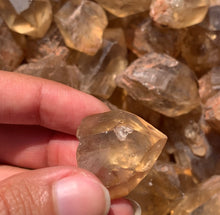 Charger l'image dans la galerie, Citrine brut 68