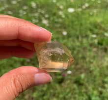Charger l'image dans la galerie, Citrine brut 84