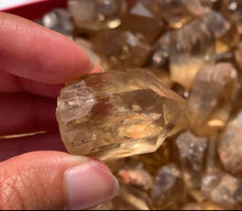 Charger l'image dans la galerie, Citrine brut 92