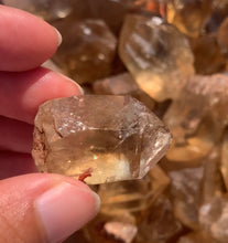 Charger l'image dans la galerie, Citrine brut 98