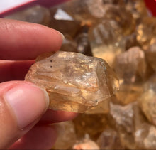 Charger l'image dans la galerie, Citrine brut 96
