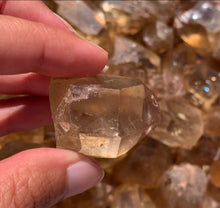 Charger l'image dans la galerie, Citrine brut 84
