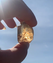 Charger l'image dans la galerie, VENDU Citrine brut 99