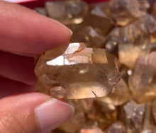 Charger l'image dans la galerie, Citrine brut 93