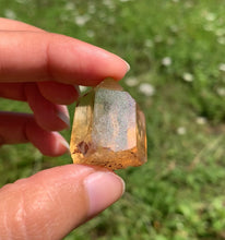 Charger l'image dans la galerie, VENDU Citrine brut 56
