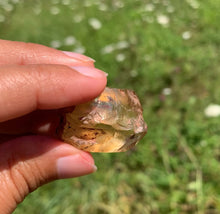 Charger l'image dans la galerie, Citrine brut 102