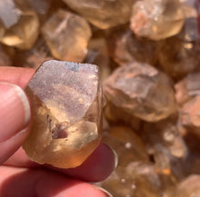 Charger l'image dans la galerie, Citrine brut 68