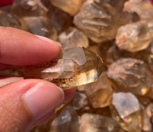 Charger l'image dans la galerie, Citrine brut 65